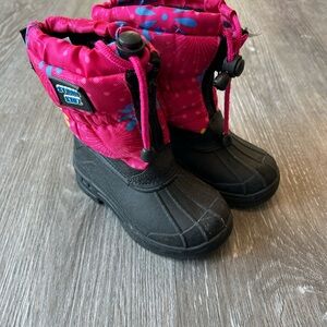 Storm Kidz girls toddler winter boots size 6